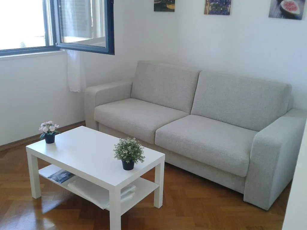 Apartments With Sea View Kožino